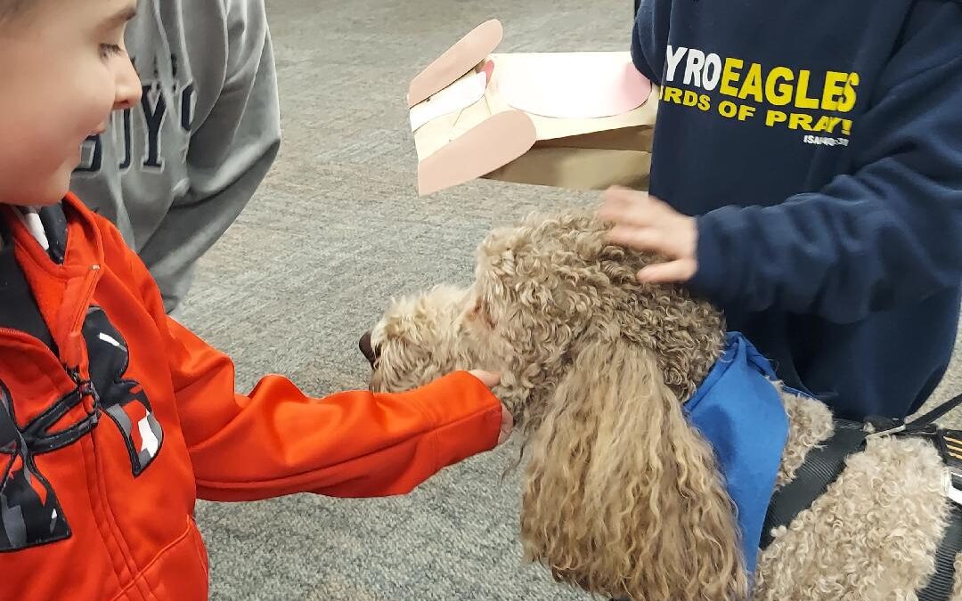 “Read to Hodge” Program